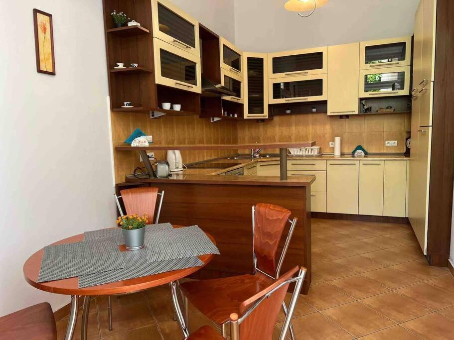 Grodzka / Apartment With Balcony Kraków Eksteriør billede